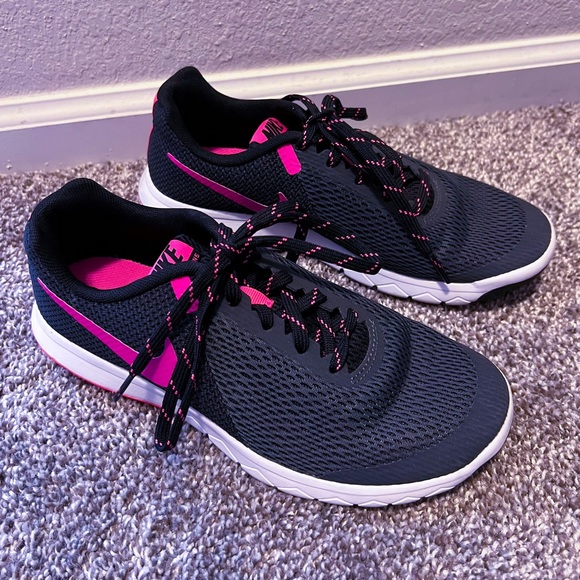 Nike Pink/Grey/Black Running Shoes - Picture 2 of 5